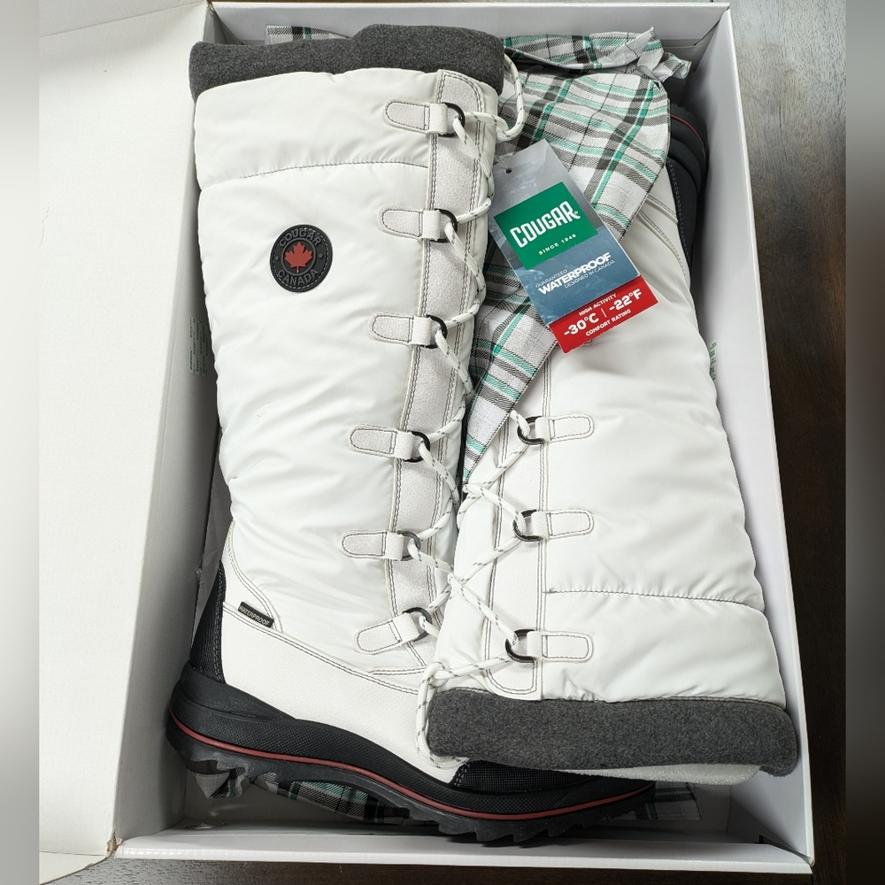 NWT Cougar Canuck White sz 10 Waterproof Boots